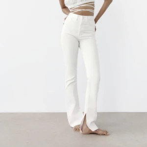 Jeans från zara - Jeans från zara i storlek 36!💞😇