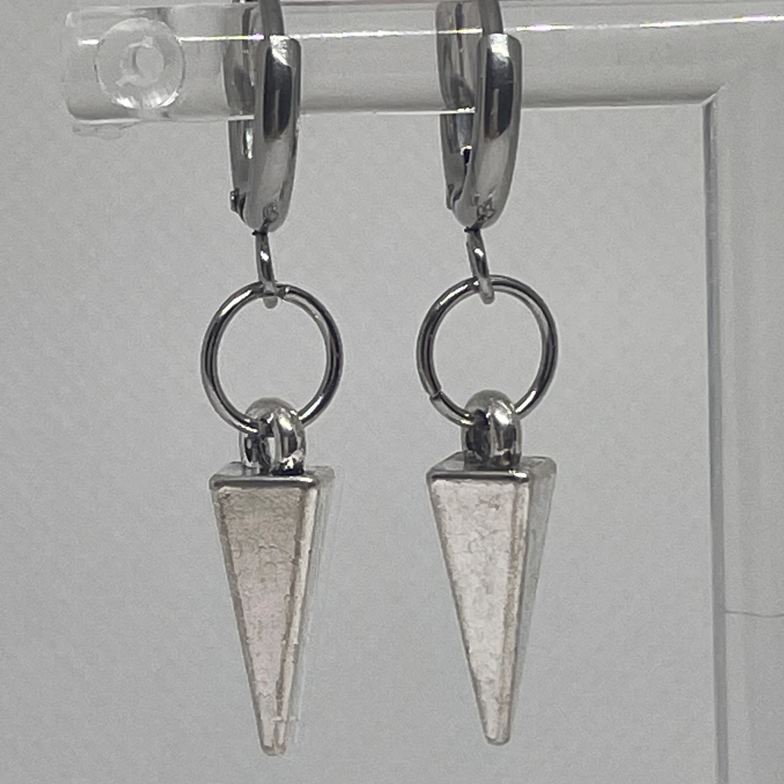 Layerd triangurlar studs hoops sett - 91