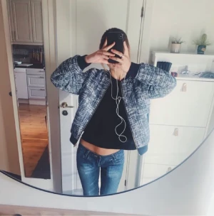 Jacka - Skit snygg jacka perfekt till hösten! Lånade bilder🩷