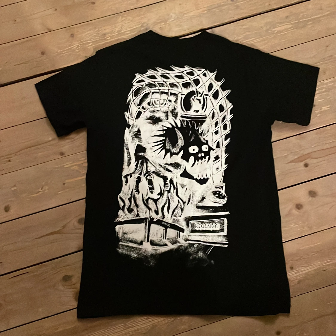 Hockey T-shirt (KOLLA RYGG 🤑) - 90