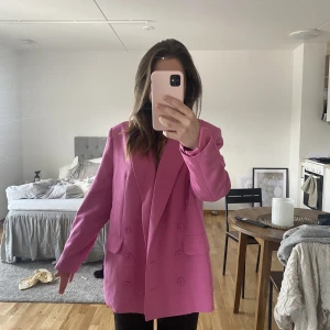 Rosa kavaj - Super fin oversized kavaj i färgen rosa, strl xs 