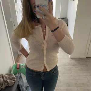 Kofta - Världens coolaste kofta, ljusrosa och super unik💗