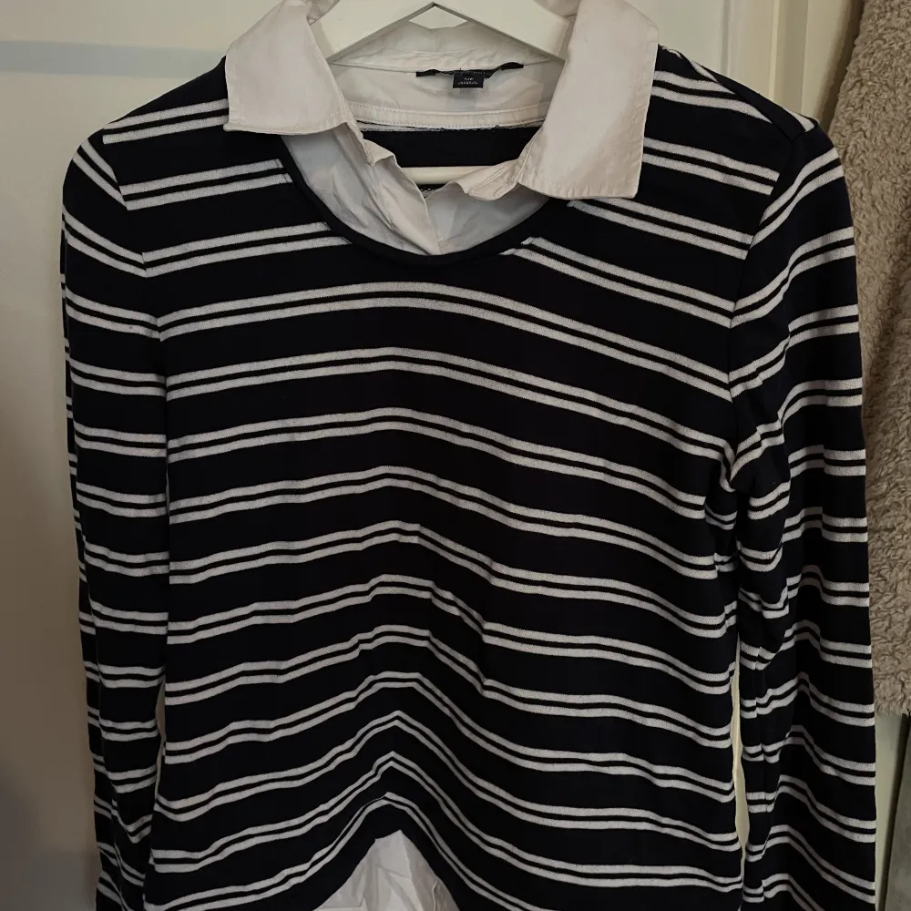 Attached sweater and shirt from Tommy Hilfiger. Condition: Very good. Size: S. Blusar.