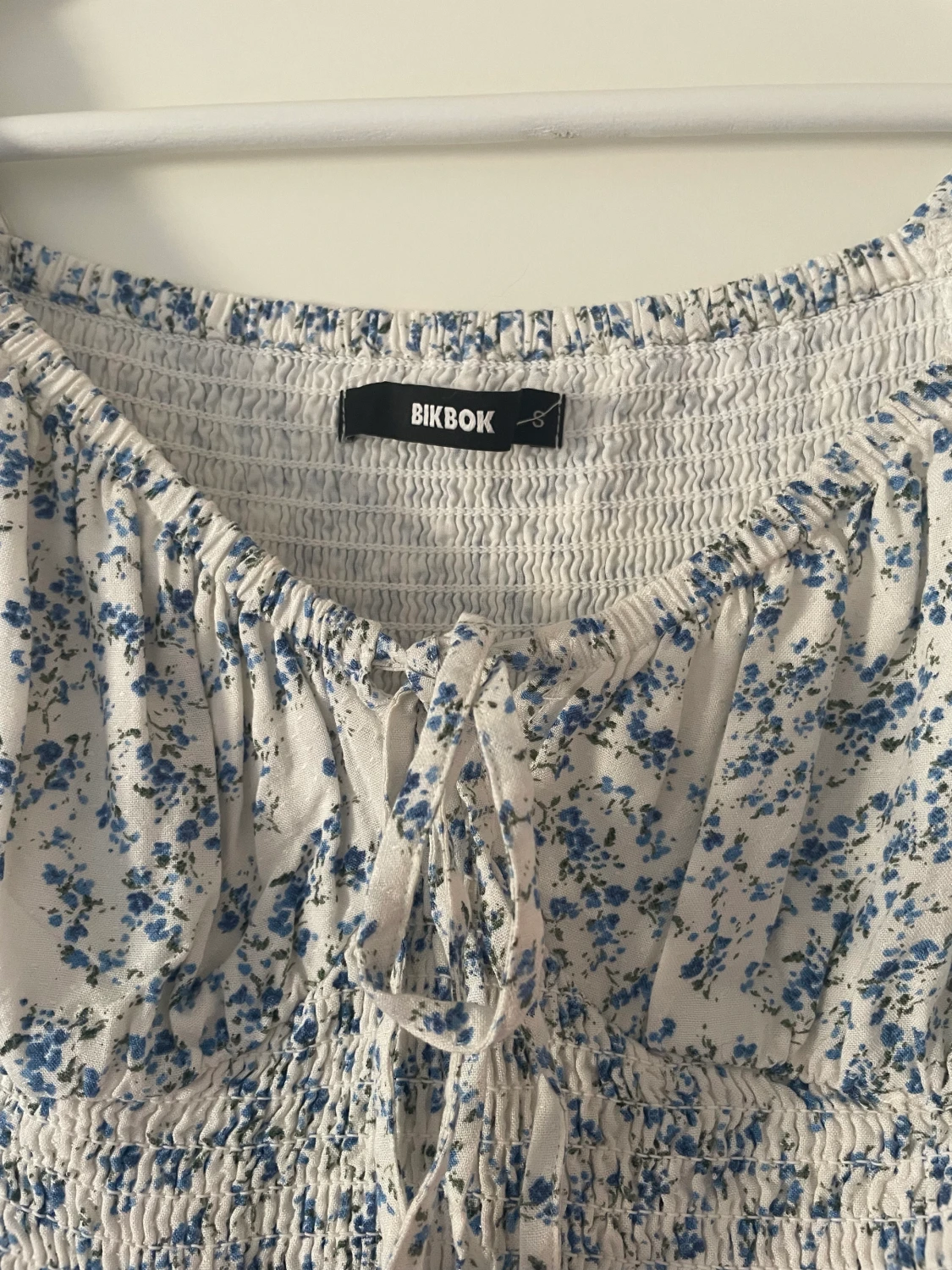 Blommig klänning  - 90