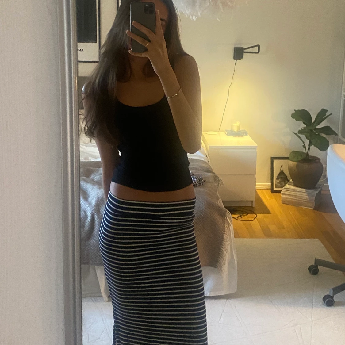 Randig blå och vit kjol 