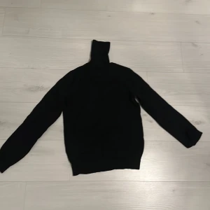 Din tröja  - Är som ny 