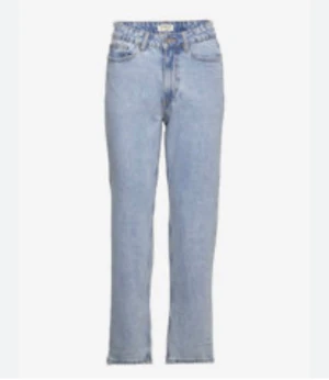  byxor  - Ett nytt byxor 