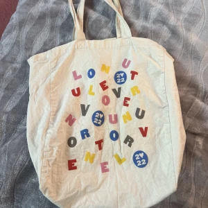Harry styles tote bag - Säljer en Harry styles tote bag