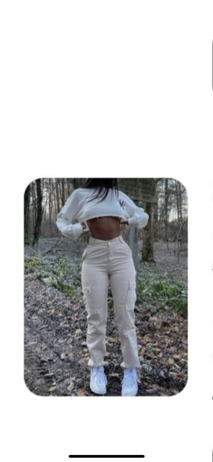 Cargo pants  - Säljer dessa två cargo byxor 500kr styck köpta för 799 styck