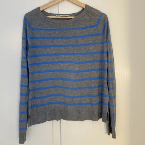 Zara - Säljer denna tröjan från zara✨