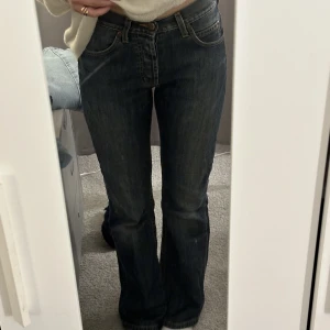 Lee jeans - Så snygga lee jeans, köparen står för frakt 💕