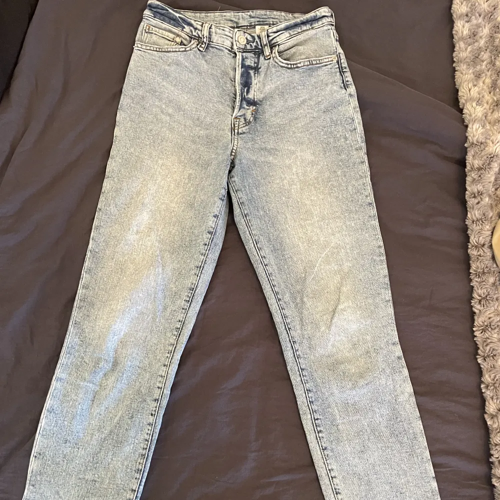 Mom jeans från H&M. Strl 36. Jeans & Byxor.