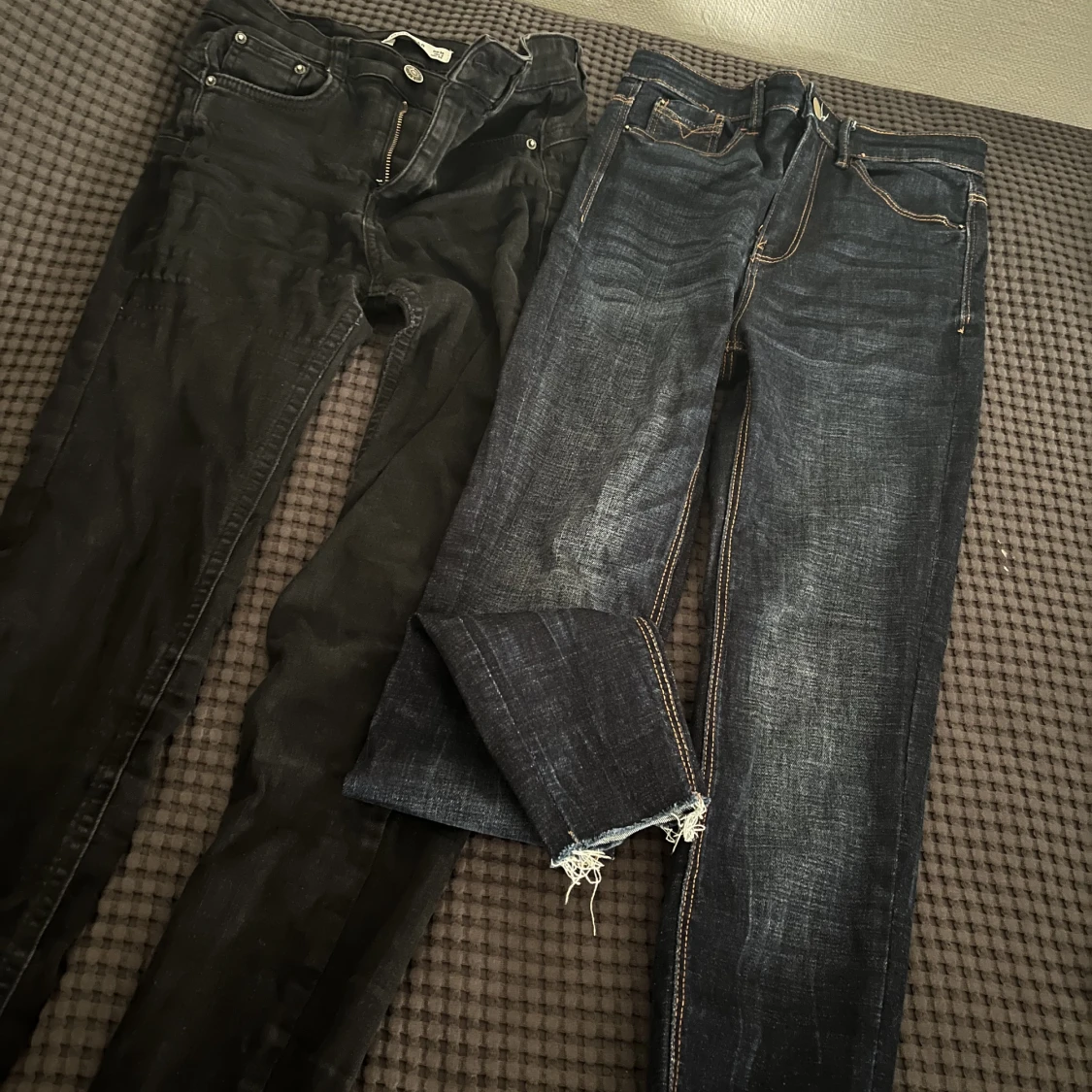 Two set of jeans slim 