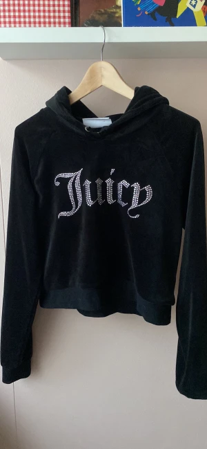 Juicy couture hoodie  - Skön hoodie/tröja använts 2 gånger😁