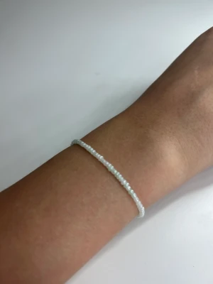 Mintgrönt armband  - Ett mintgrönt armband som finns i både xs och s kan göras i fler storlekar vid intresse skriv om de finns frågetecken! 💗💕