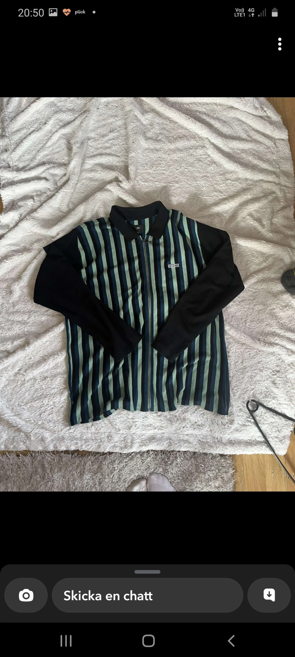 Obey långärmad med krage 