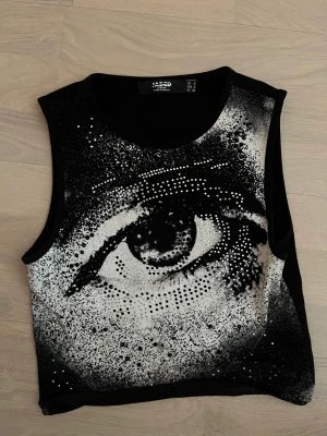 Jaded topp - En supersnygg topp av jaded Nyskick Originalpris: 450kr