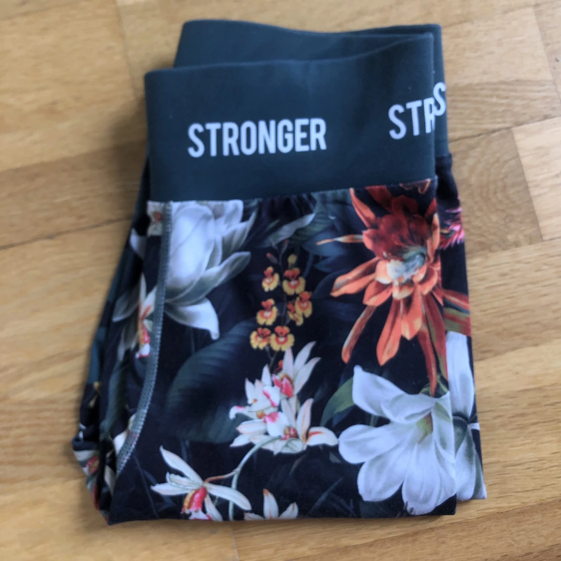 Strongertights gröna, blommor - 90