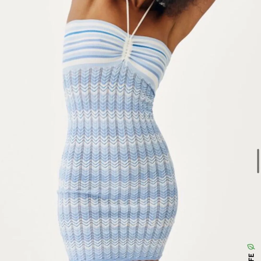 Superfin klänning från Bershka!💗 Köpte den här på Plick men får ingen användning av den. Har själv aldrig använt den och den är i väldigt bra skick!😇. Klänningar.