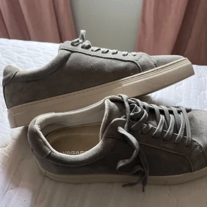 Vagabond  - Skick 10/10. Använda 1 gång, hivade kartongen så den finns ej, enbart Swish 