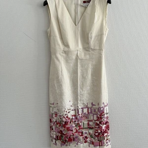 Max Mara klänning  - Använd 3 gånger, mycket bra skick