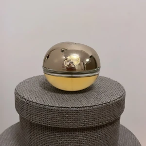 dkny parfym - golden delicious ca 90%kvar