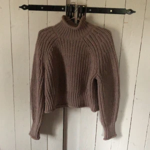 Stickad tröja - Tjock mysig stickad tröja ifrån H&M