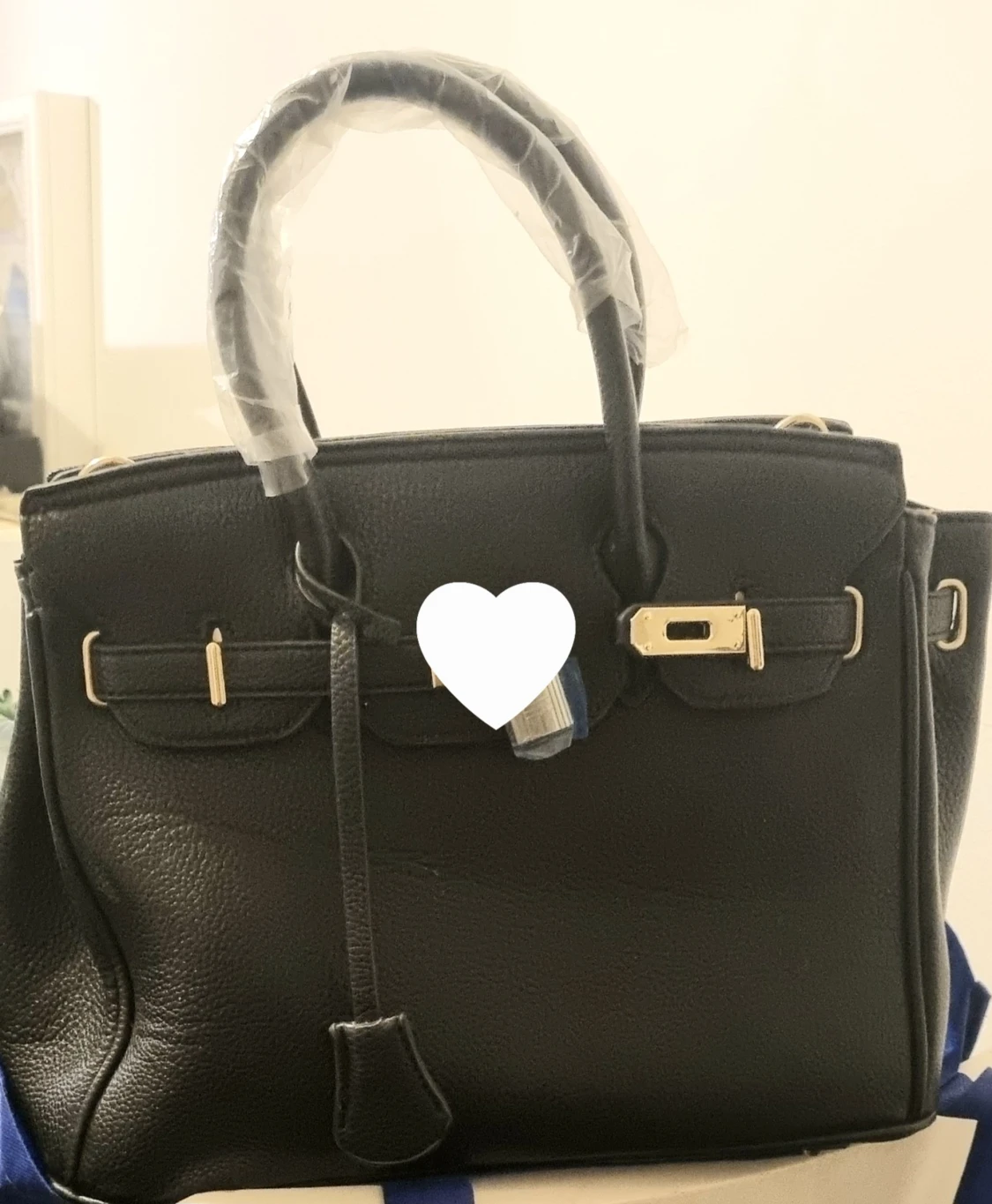 Klassisk Svart mellanstor axelremsväska