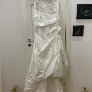 Jag vill säljer min fin brud klänning 