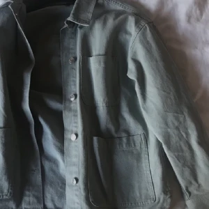 Grön jacka  - Grön jacka i fint skick! 