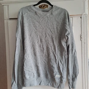 Sweatshirt  - Sweatshirt I fint skick 