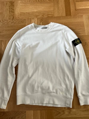 stone island crewneck - stone island crewneck