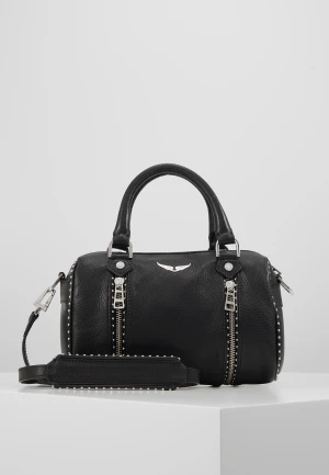 ZADIG&VOLTAIRE SUNNY VÄSKA💘 - Säljer min älskade Zadig väska. Den är i bra skick men har lite rost på de silvriga detaljerna (kan skicka bild)💘 väskan är rymlig o band medföljer. Har inget kvitto eller liknande då den är köpt på plick, därav de billiga priset💘 Nypris: 4100kr