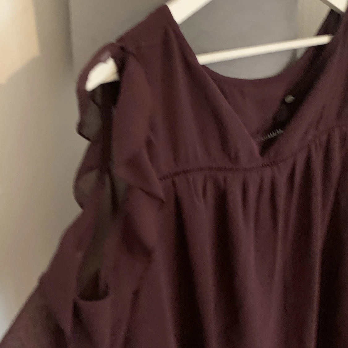 Vin röd/ lila blus  - 90