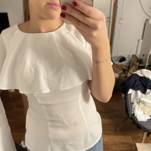 Super fin topp  - Jätte fin volang topp! Från Amanda Schulmans egna märke 💞💞