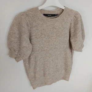 Stickad pufftröja - Inga defekter, puffärmar, beige, marinoull och bomull🫰🏼