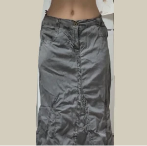 Söt lowwaist kjol - Super söt Maxi cargo like kjol <33 För mer info skriv priv^^