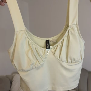 linne - jättefin topp som tyvärr inte kommer till användning 🩷