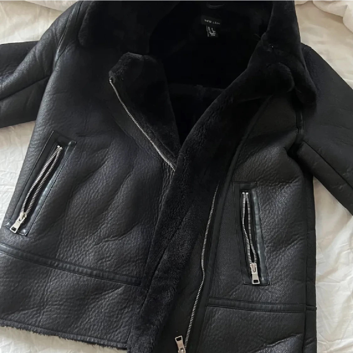 Svart vinterjacka  - 91