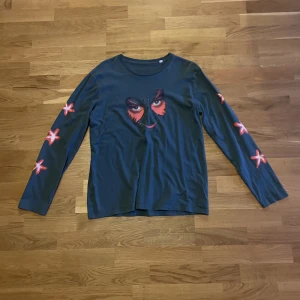 Sadboys gear - Yung lean long sleeve  - Yung lean butterfly paralyzed tröja köpt på officiella hemsidan. Storlek L.