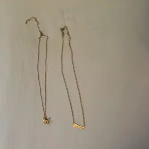 Guldiga halsband från H&M. Ett med en fjäril 🦋  Ett med texten ”Dream” 🌟 15kr st💗💗