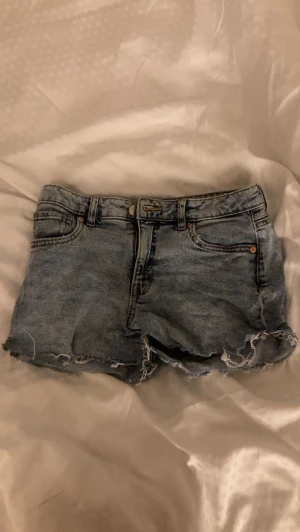 Shots - Säljer nu mina för små shorts, inte använda mycket.