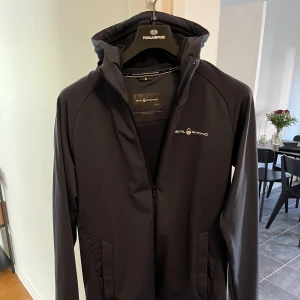 Sail racing tröja  - Använd en gång ny skick säljes pga att den inte kommer till användning 