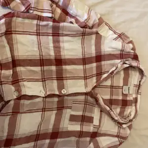 Ett rutigt pyjamas set från Kappahl 
