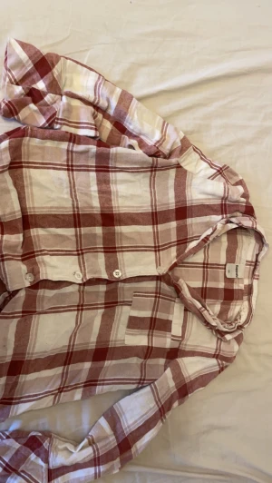 Pyjamas set  - Ett rutigt pyjamas set från Kappahl 