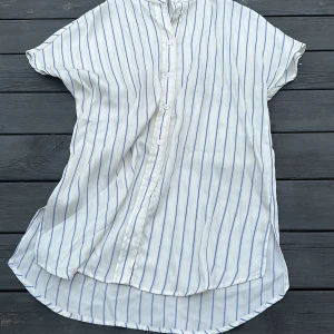 Blus  - Randig Blus 💙