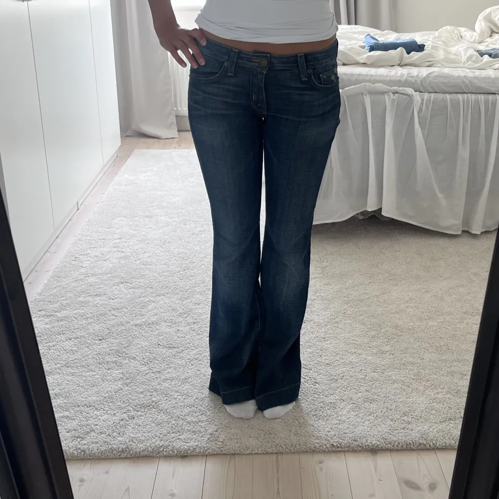 Super snygga jeans i bra skick💖. Jeans & Byxor.
