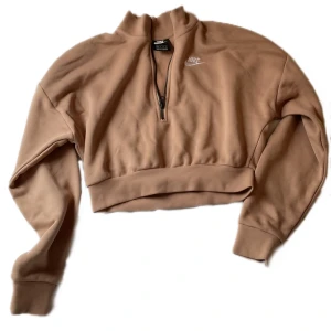 vintage Nike tröja - Nike tröja köpt från butik som passar till tex träning