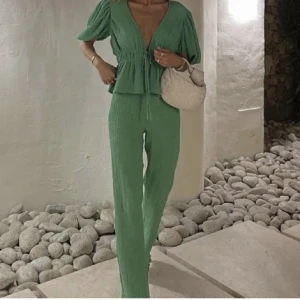 Set - Så fint set som tyvärr inte har kommit till användning, i otroligt fint skick💓