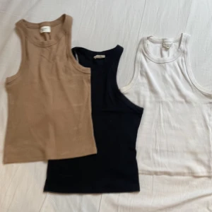 Gina linne - Tre fina linnen från Gina i olika färger😍fråga efter bild, det finns lite fläckar på vissa  30 kr per linne eller 3 för 70 kr.